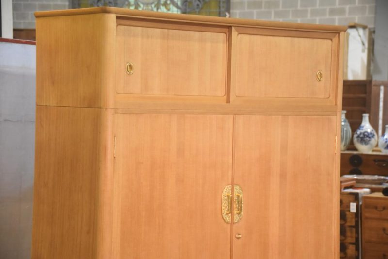Superior Quality Vintage Wedding Chest (3 Sections) Width:1210mm - Image 7