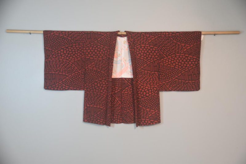 Red Art Vintage Japanese Silk Haori Jacket - Image 5
