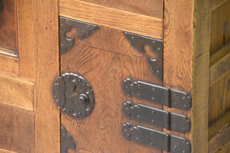 Gifu Region Elm Merchant's Chest Width:970mm - Image 2