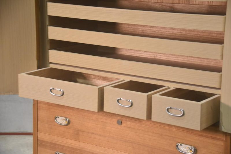 Japanese Vintage Wedding Chest (2 Sections) Width:1060mm - Image 9
