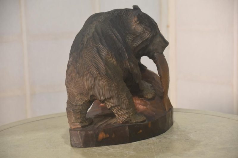 Carved Wooden Hokkaido Bear Width:300mm - Image 5