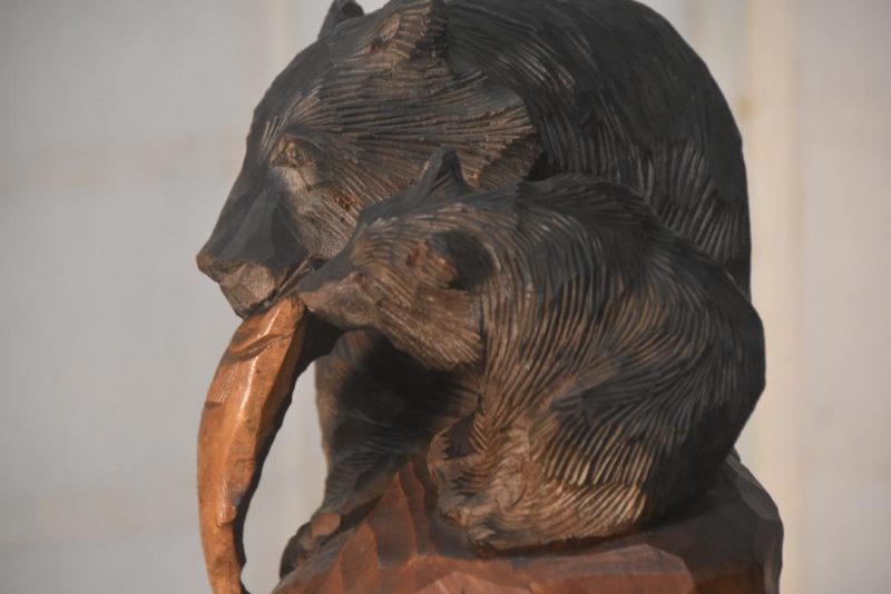 Carved Wooden Hokkaido Bear Width:300mm - Image 6