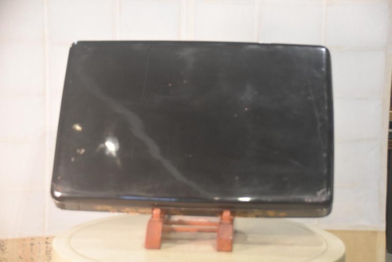 Japanese Black Lacquer Tray with Gold Design Width:590mm - Image 8