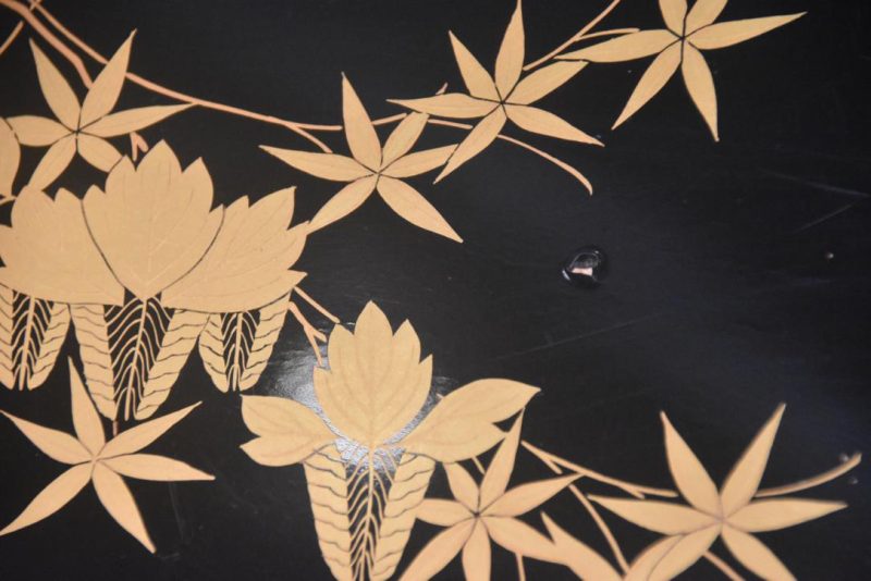 Japanese Black Lacquer Tray with Gold Design Width:590mm - Image 5