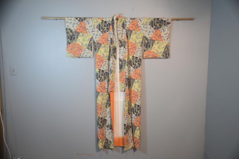 Luxurious Crepe Silk Kimono from Japan - Image 5