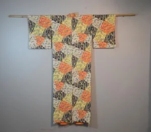 Luxurious Crepe Silk Kimono from Japan