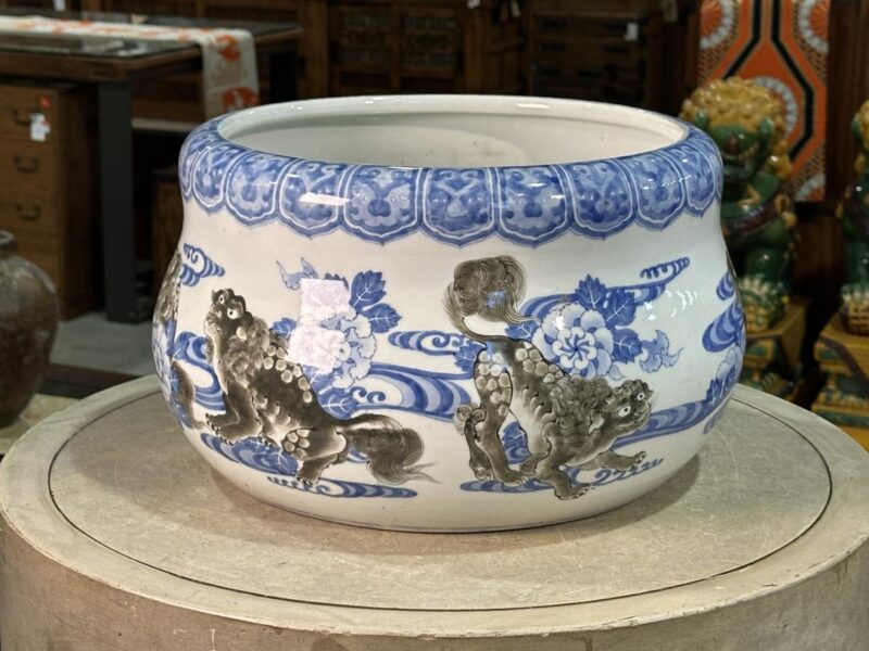 Vintage Porcelain Hibachi with Shishi Designs Width:410mm