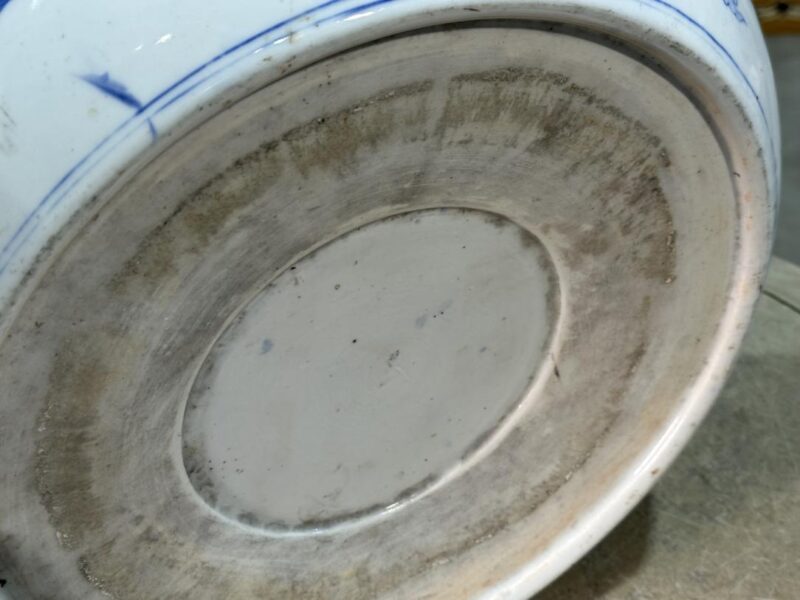 Vintage Porcelain Hibachi with Shishi Designs Width:410mm - Image 3