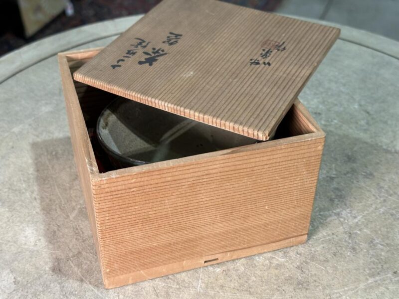 Chawan Tea Bowl in a Wooden box Width:136mm - Image 3