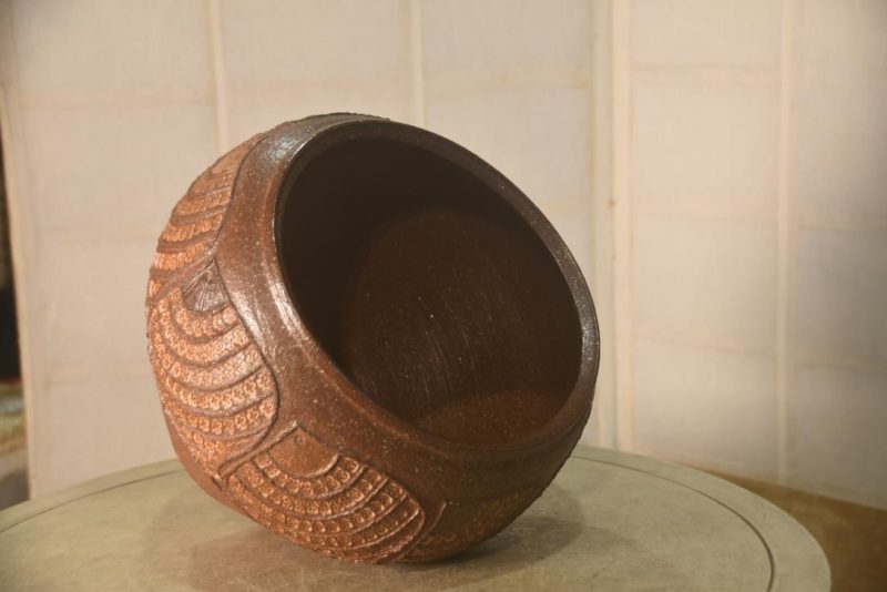 School of Fish - Japanese Pottery Vase Width:300mm - Image 5