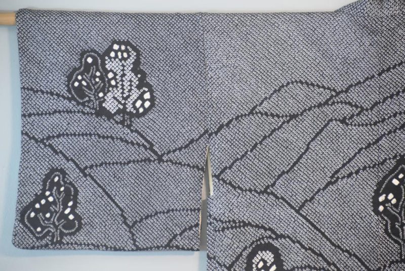 Rolling Hills Vintage Black Silk Shibori Haori Jacket - Image 5