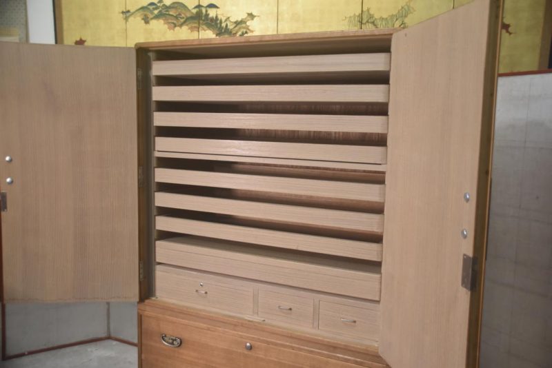 Japanese Vintage Wedding Chest (2 Sections) Width:1065mm - Image 12