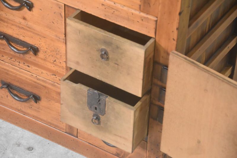 Double Gifu Region Merchants Chest Width:965mm - Image 7