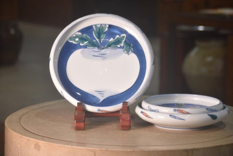 Set of 3 Japanese Daikon Hand Painted Plates Width:245mm