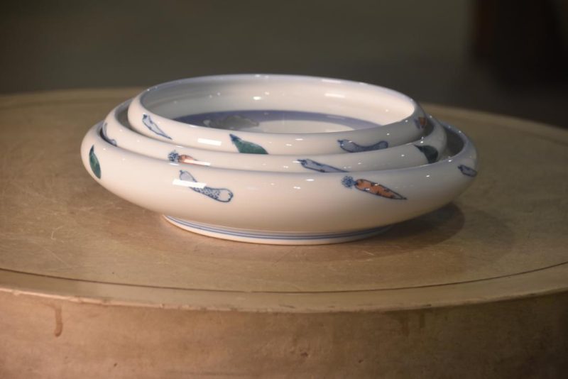 Set of 3 Japanese Daikon Hand Painted Plates Width:245mm - Image 4