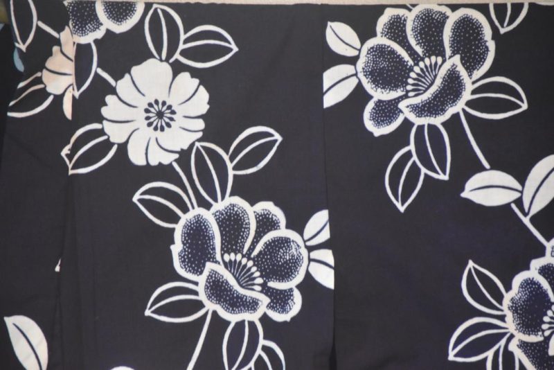 Navy Blue and White Vintage Japanese Cotton Yukata - Image 3