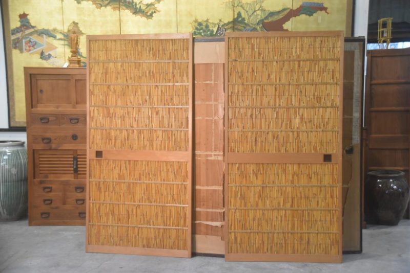 Pair of Japanese Summer Screen Doors Height:1770mm - Image 3