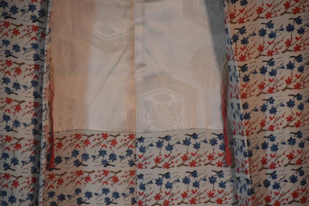 Blue Red Flowers Vintage Japanese Haori Jacket - Image 4