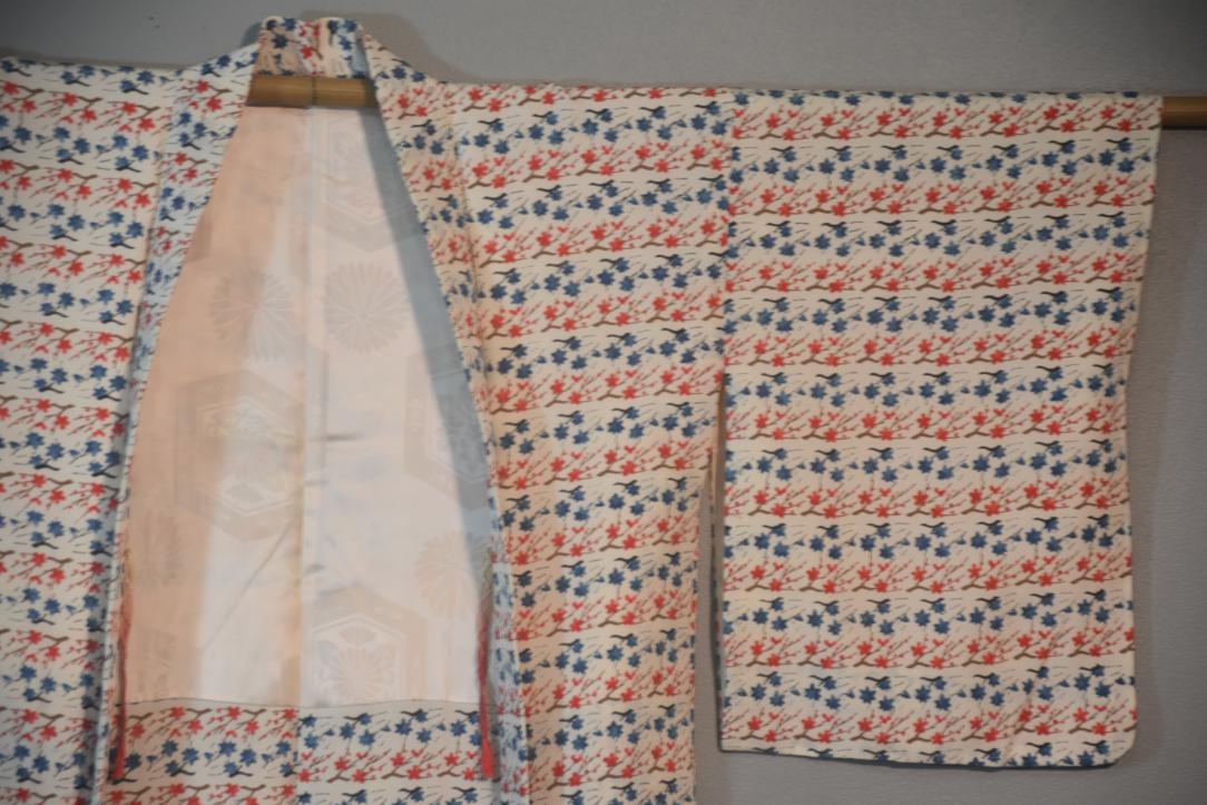 Blue Red Flowers Vintage Japanese Haori Jacket - Image 6