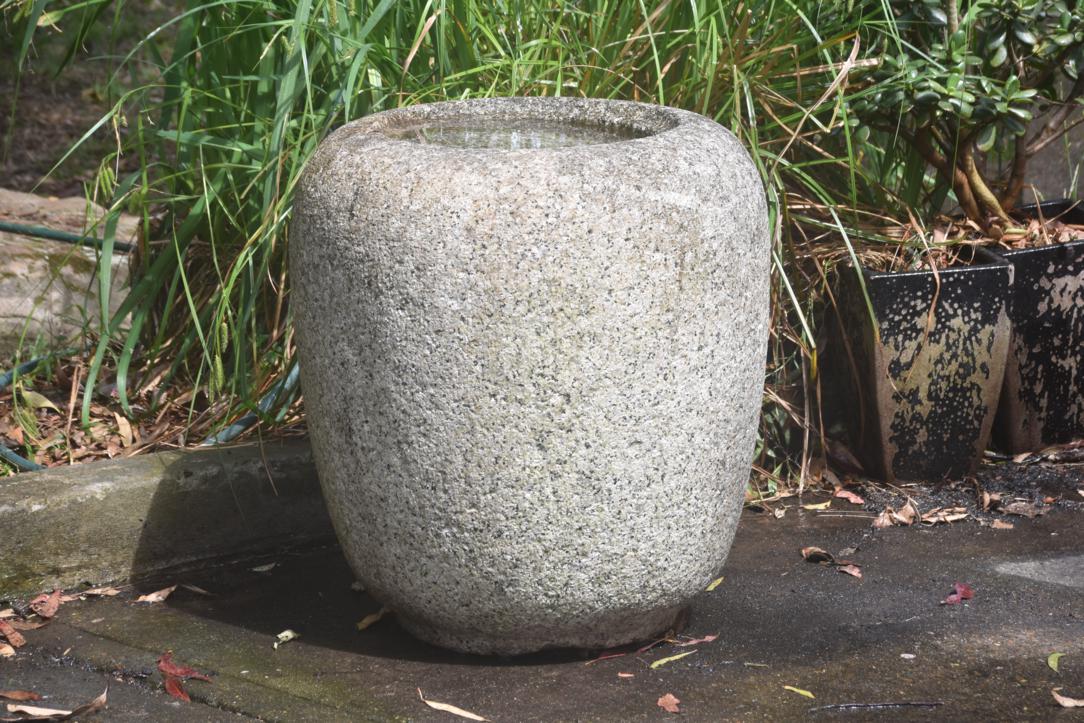 Antique Natsume (Tea Caddy) Granite Garden Basin Width:630mm