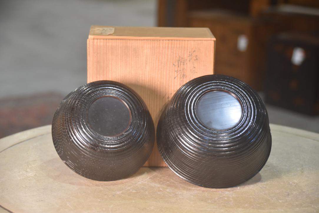 Wooden Bowl Set of 2 - Silver & Gold in a Wooden box Width:150mm - Image 7