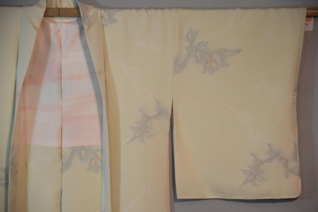 Primrose Yellow Silk Vintage Japanese Haori Jacket - Image 3