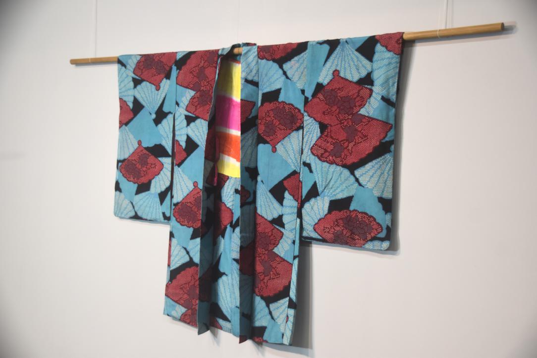 Rare Blue & Red Fan Silk Vintage Haori Jacket - Image 7