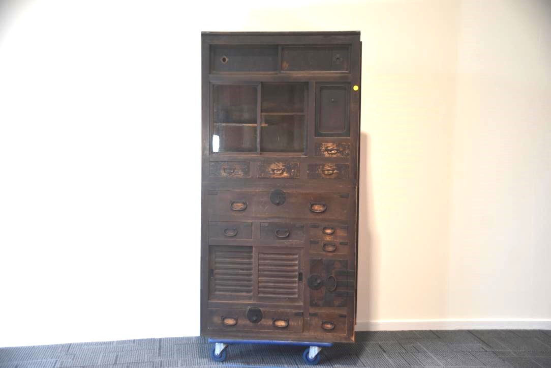 Japanese Merchant's Chest Width: 880mm
