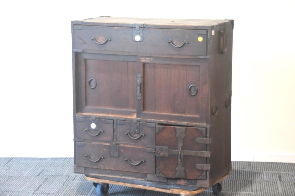 Merchant Chest Omni Region Width 850mm