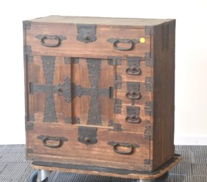 Tokyo Region Merchants Chest Width: 820mm