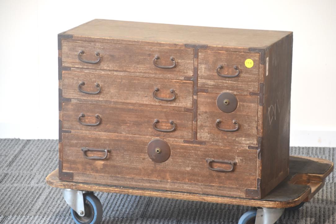 Ko Dansu Small Chest Width:600mm