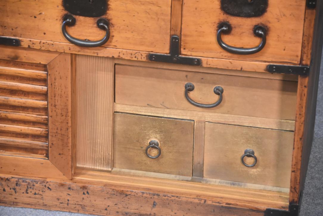 Meiji Period Osaka Region Merchant Chest Width:895mm - Image 4