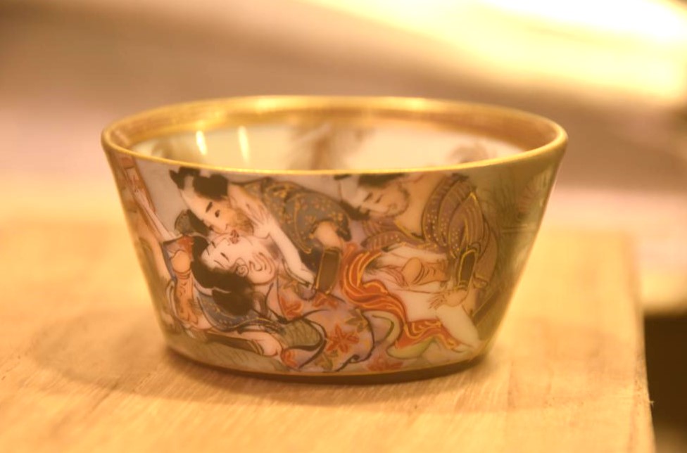 Shunga Kutani Pottery Sake Cup Width:57mm