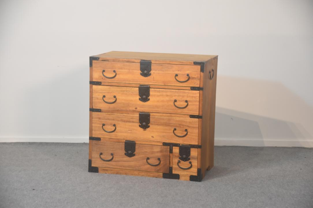 Ko Dansu Small Chest Width:550mm