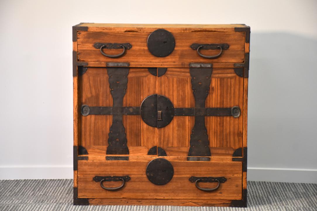Meiji Period Tokyo Region Merchant's Chest in Paulownia Width:780mm - Image 8
