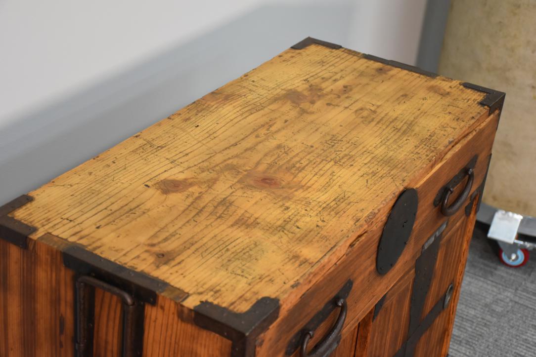 Meiji Period Tokyo Region Merchant's Chest in Paulownia Width:780mm - Image 4