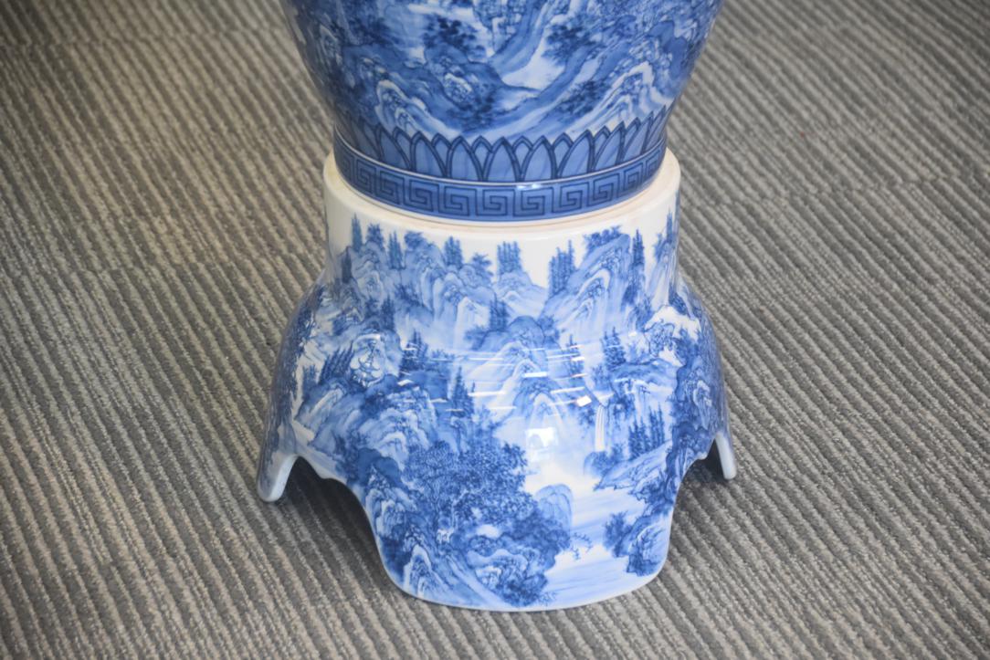 A Large Blue and White Japanese Lidded Imari Vase and Stand Height:1200mm - Image 8