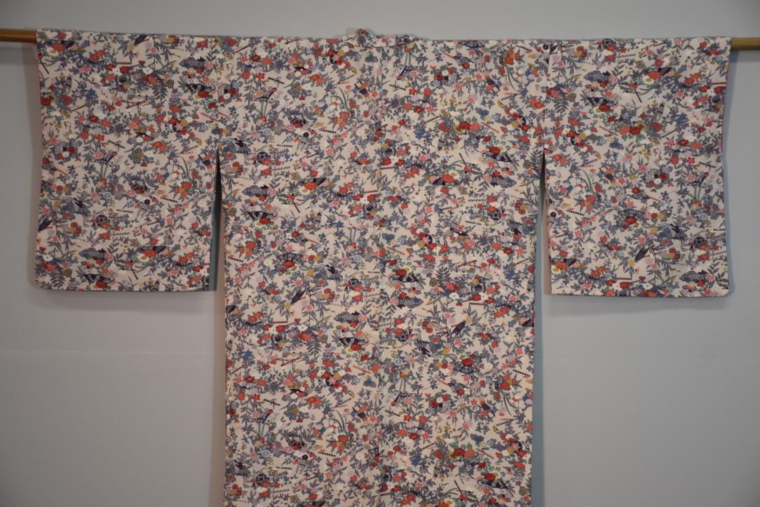Spring Surprise Japanese Silk Kimono - Image 5