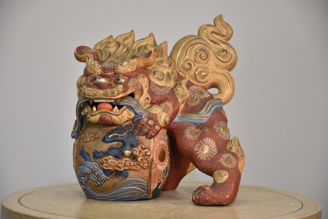 Kutani Pottery Shishi Width:340mm