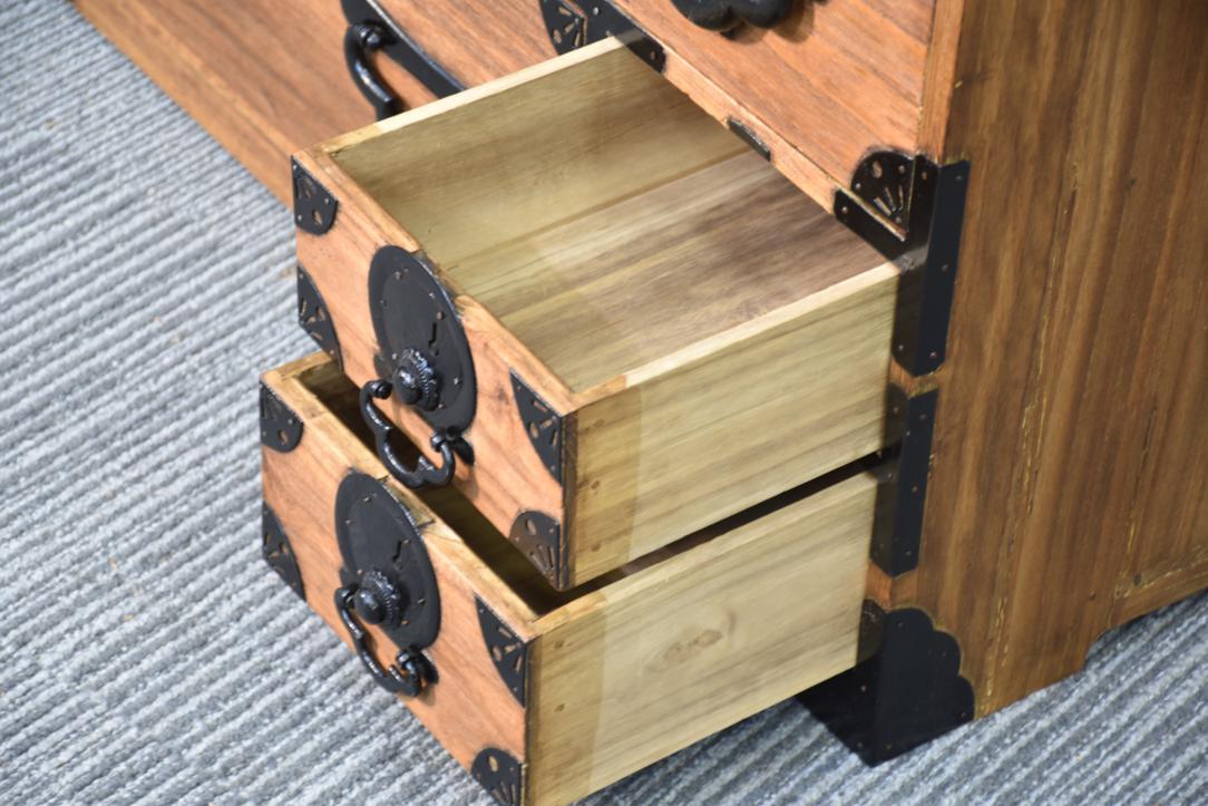 Antique 2 Section Campaign Chest (Clothing Chest) Width:1030mm - Image 7