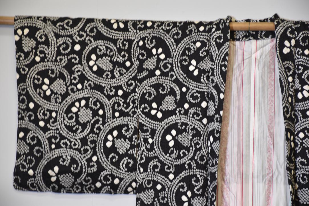 Black & White Shibori Elegance Silk Vintage Haori Jacket - Image 3