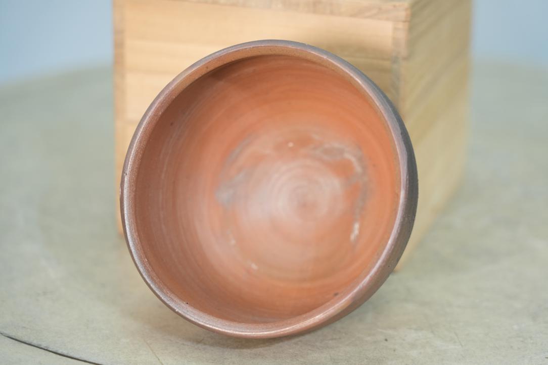 Bizen Chawan Tea Bowl in a Wooden box Width:135mm - Image 2