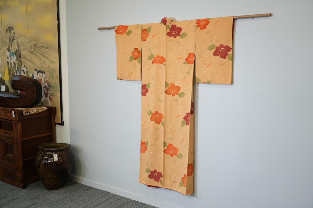 Golden Floral Japanese Silk Kimono - Image 4
