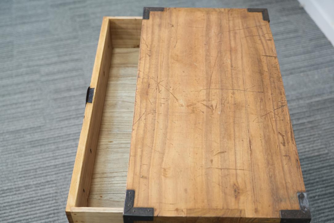 Small accessories chest bedside drawers
