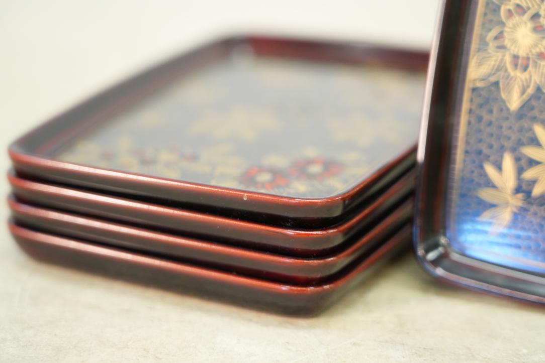Set of 5 Japanese Lacquered Wood Plates Autumn Foliage and Flowers - Image 3