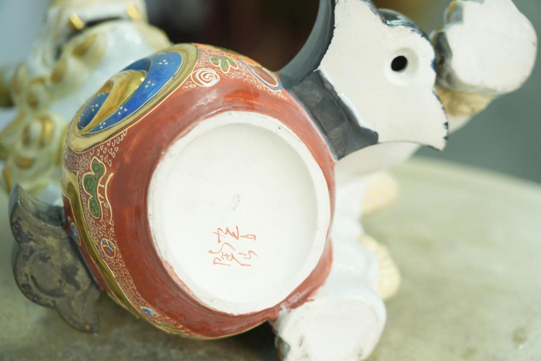 Kutani Pottery Shishi Width:300mm - Image 3