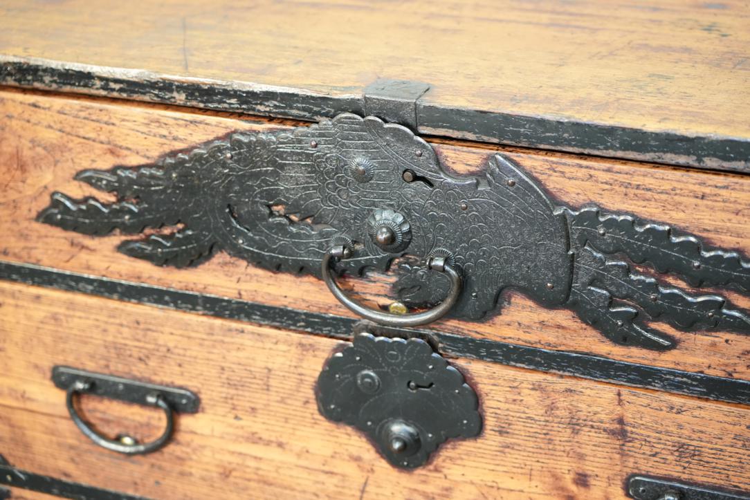 A very rare extra-wide Edo Period Sendai region Chest Width:1630mm - Image 14