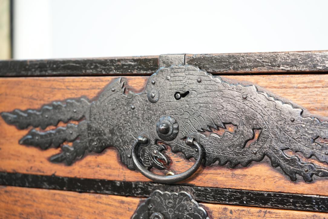 A very rare extra-wide Edo Period Sendai region Chest Width:1630mm - Image 2