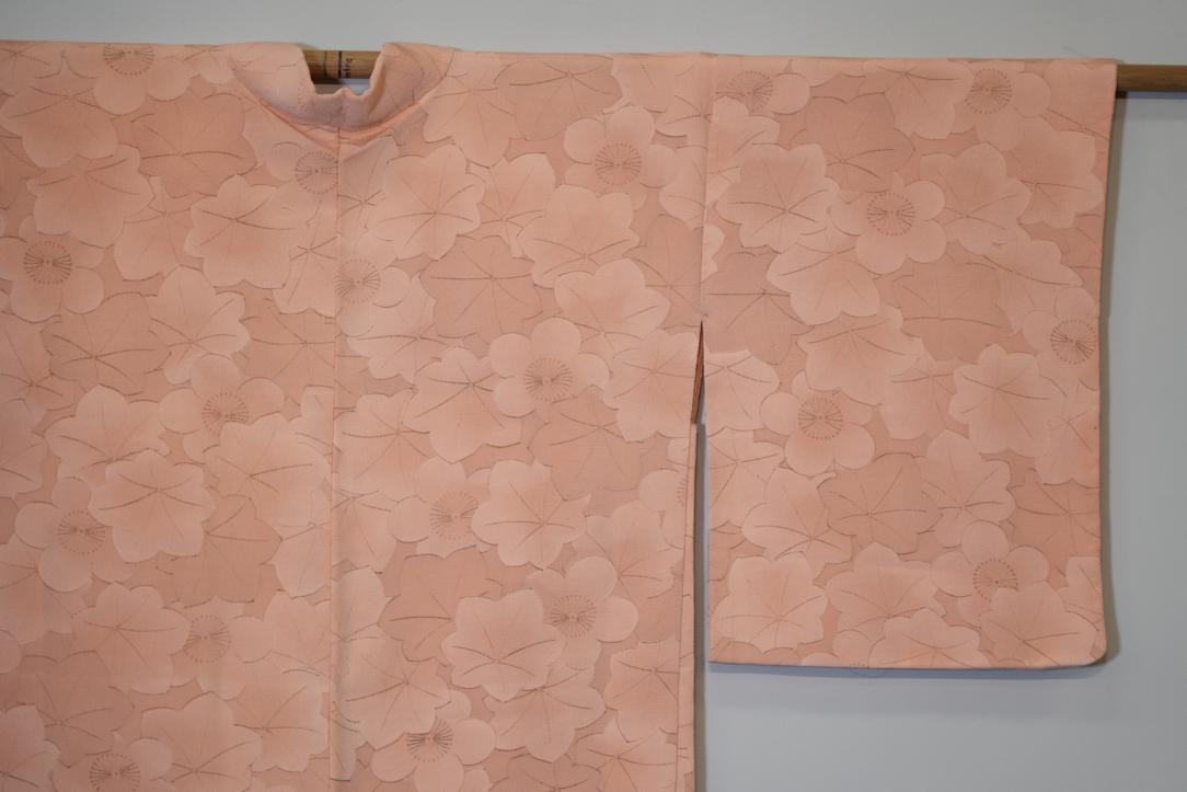 Crepe Silk and Peaches Vintage Japanese Haori Jacket - Image 2