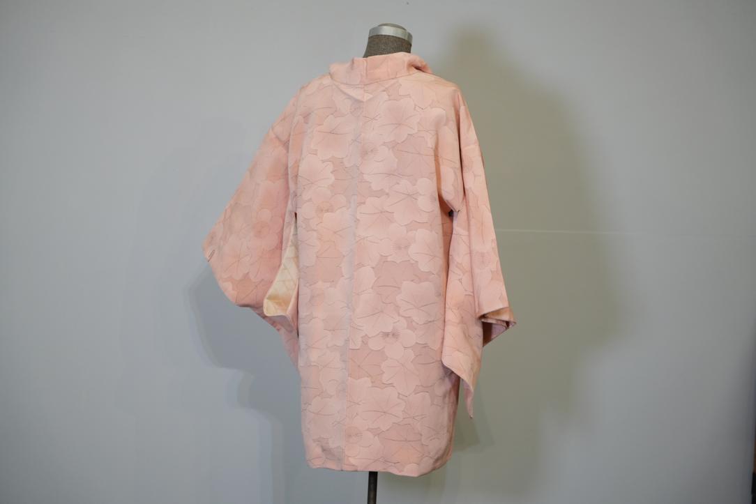 Crepe Silk and Peaches Vintage Japanese Haori Jacket - Image 6